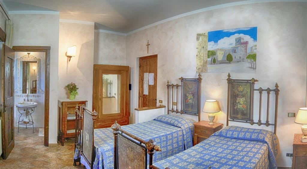 La Vecchia Quercia Bed & Breakfast Selci  Bilik gambar