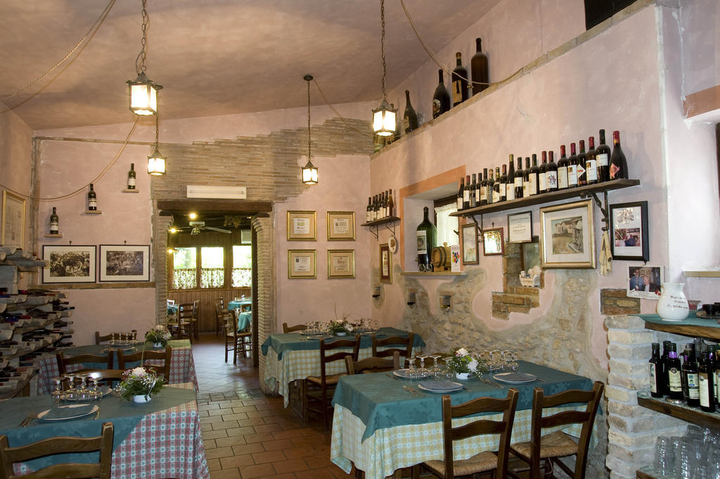 La Vecchia Quercia Bed & Breakfast Selci  Luaran gambar